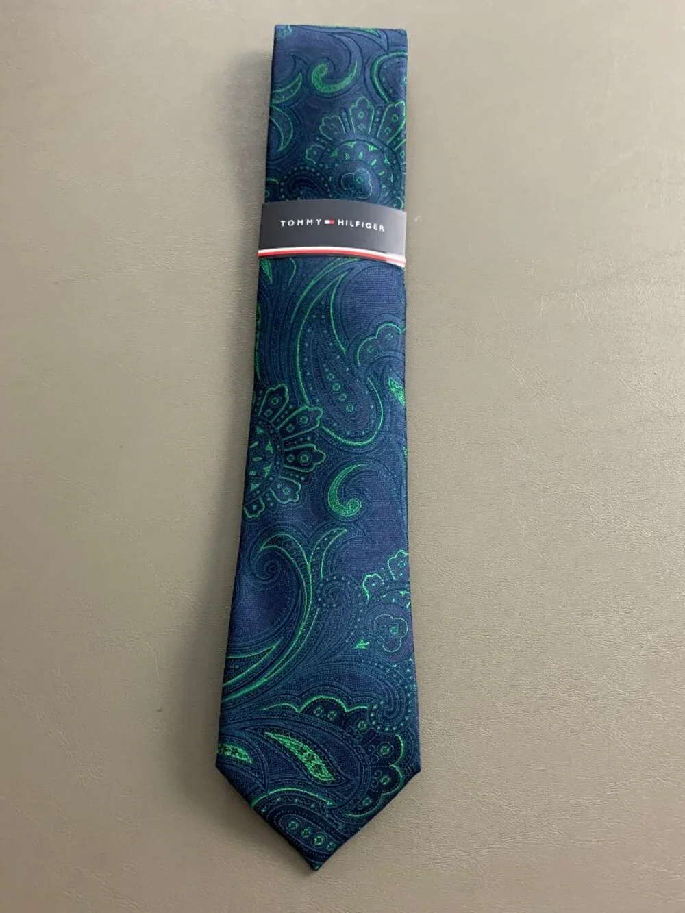 Tommy Hilfiger Men's 3'' Polyester Blend Neck Tie, Blue Green Montclair Paisley